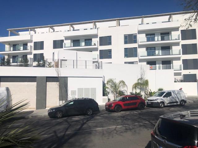 Local Comercial en alquiler en Tomares