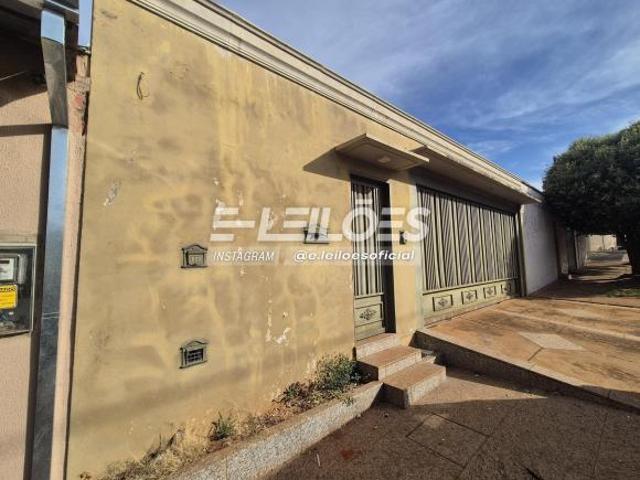 Casa venda em Região Imediata de São Joaquim da Barra-Orlândia, Região Metropolitana de Ribeirão Preto