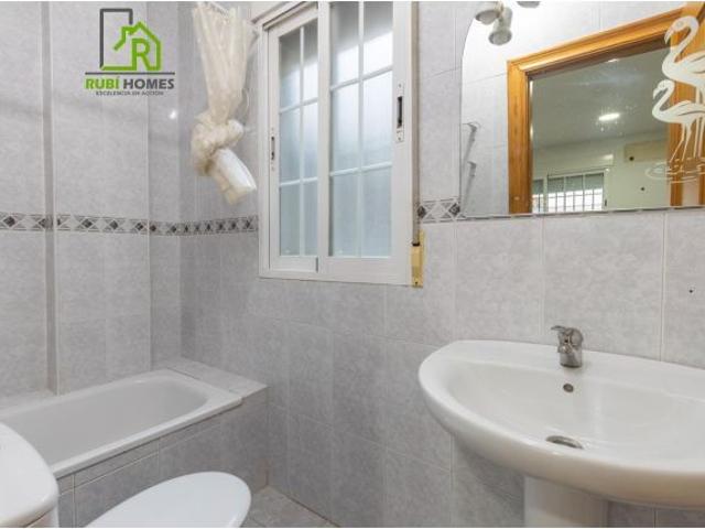 Casa en venta en Comarca de la Vega de Granada, Andalucía