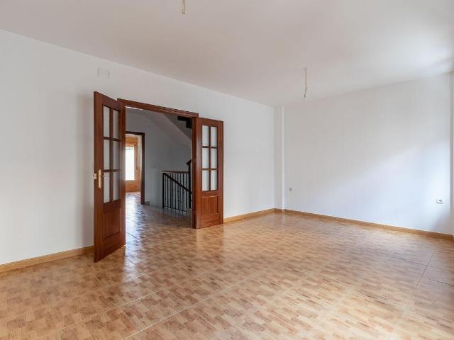 Casa en venta en Torres, Andalucía