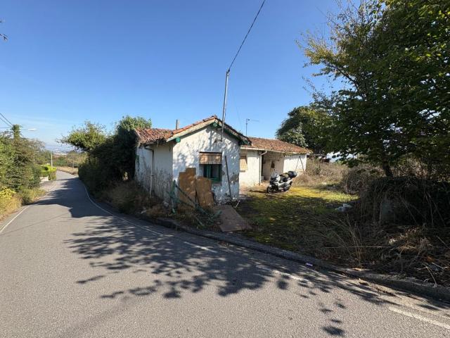 Casa en venta en Oviedo, Asturias
