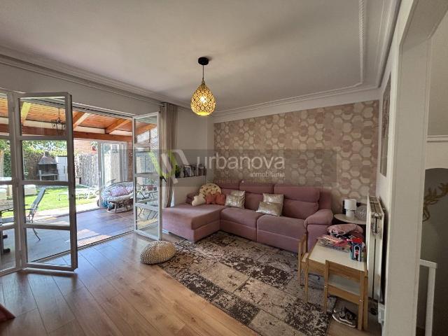 Casa en venta en Villapatro, Lardero