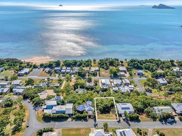 Land for sale in Hideaway Bay, Queensland