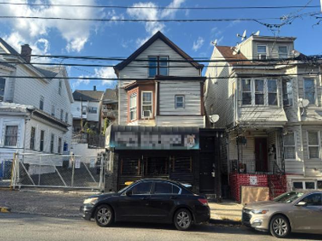 House for sale in Paterson, Passaic County