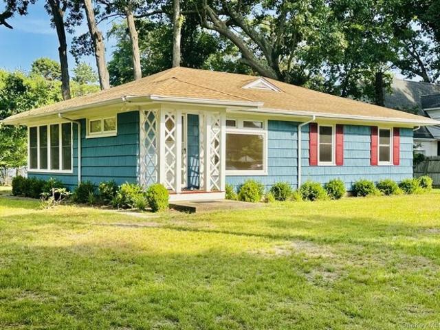 House for sale in Centereach, New York
