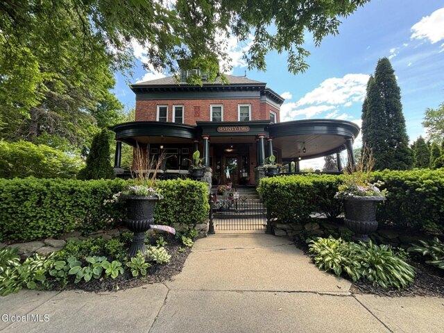 House for sale in Saratoga, New York