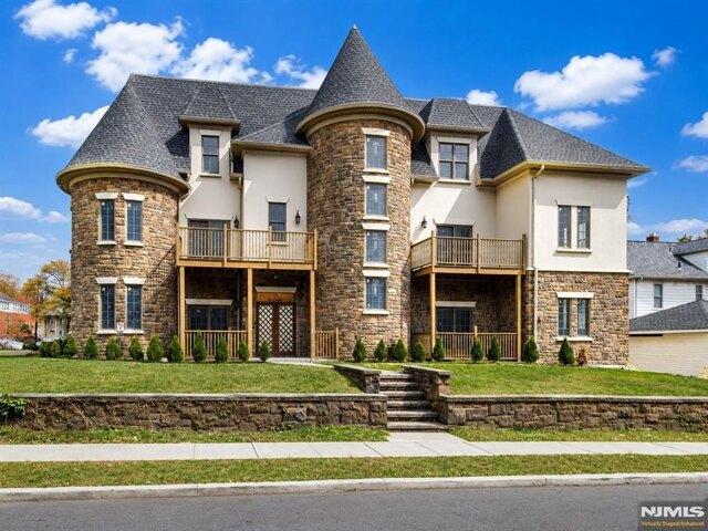 Condo for sale in Rutherford, New Jersey
