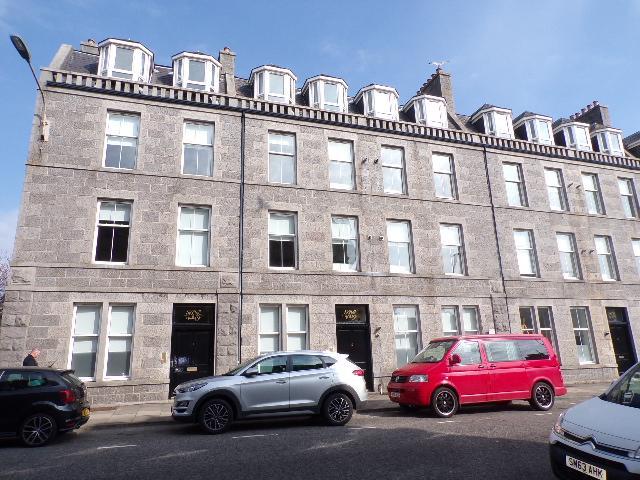 Apartment for rent in West End, Ballindoch