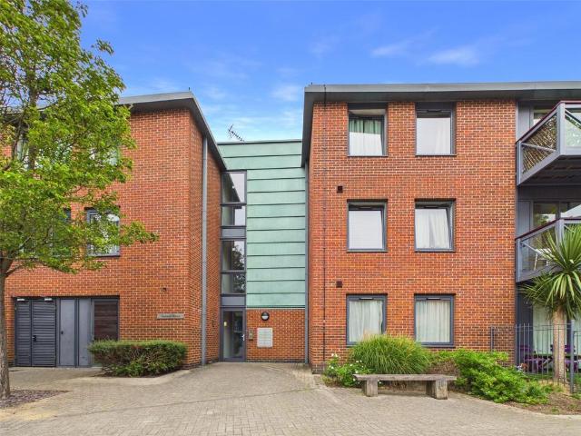 Apartment for rent in London Borough of Hounslow, Greater London