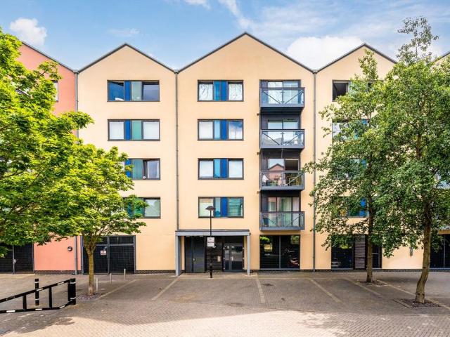 Apartment for rent in London Borough of Hounslow, Spring Grove
