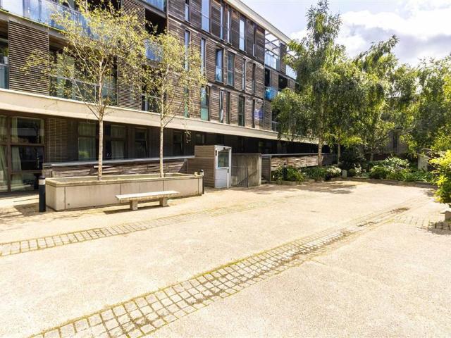 Apartment for rent in East Greenwich, Greater London
