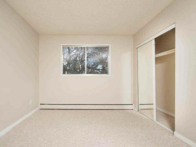 Apartment for rent in Wedgewood, Alberta