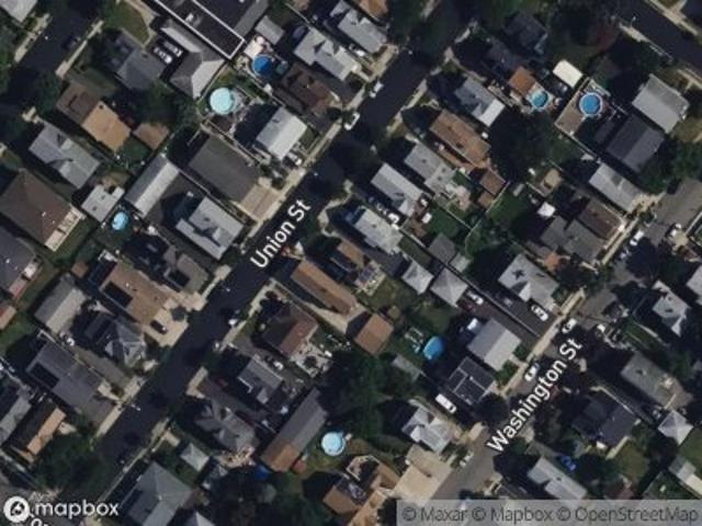 House for sale in Carlstadt House for sale in Carlstadt