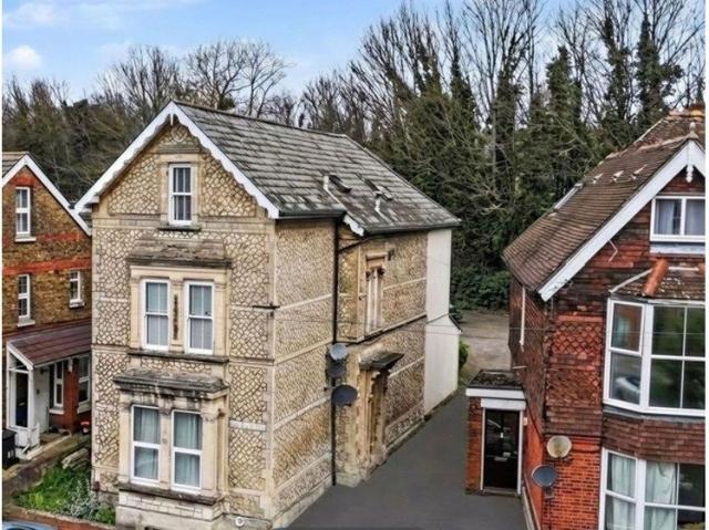 Studio for rent in Vinters Park, Midway