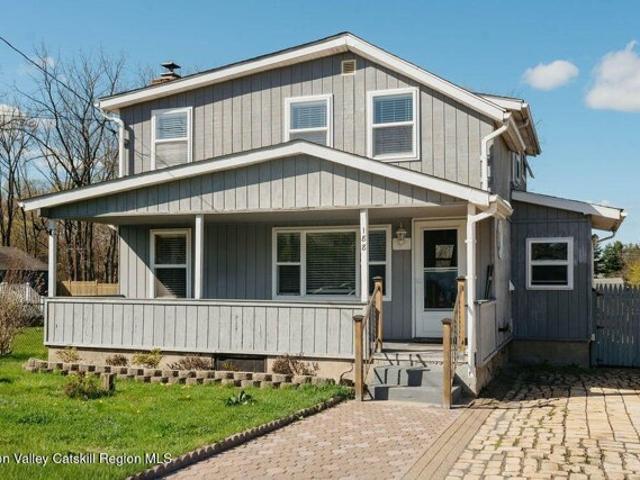 House for sale in Bloomington, New York