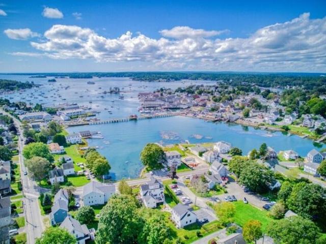 Condo for sale in Boothbay Harbor Condo for sale in Boothbay Harbor