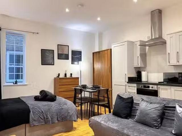Apartment for rent in Vinters Park, Midway