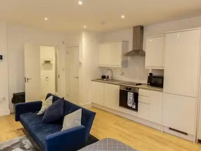 Apartment for rent in Vinters Park, Midway