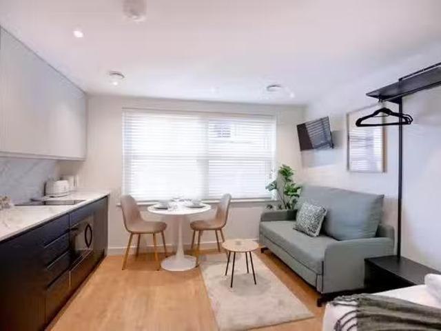 Apartment for rent in Vinters Park, Midway