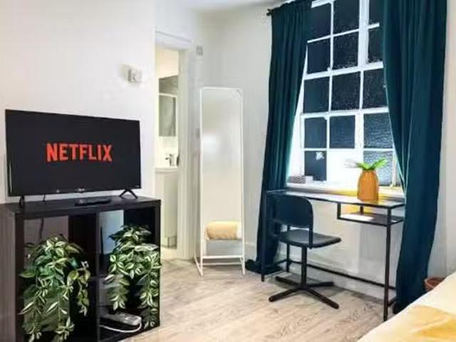 Apartment for rent in Vinters Park, Midway