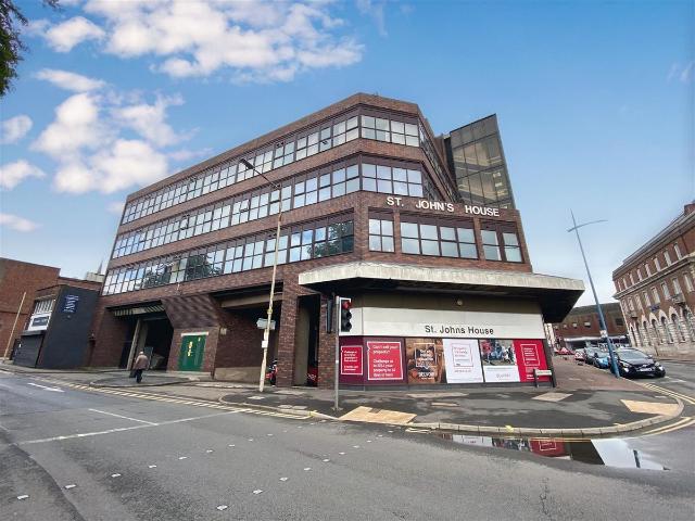 Studio for rent in Dixons Green, West Midlands