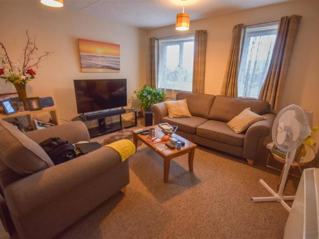 Apartment for rent in Dursley, School House