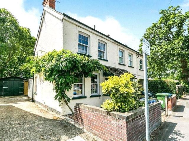 House for rent in Cove Green, Rushmoor