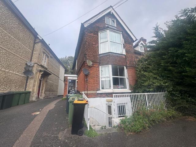 Apartment for rent in Vinters Park, Midway
