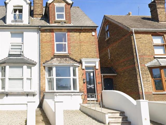 Studio for rent in Vinters Park, Midway