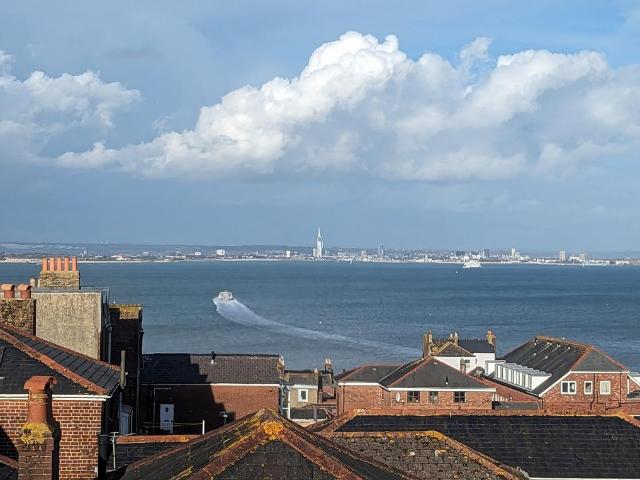 Apartment for rent in Binstead, Ryde