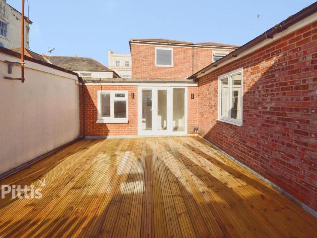 Apartment for rent in Weeks, Ryde