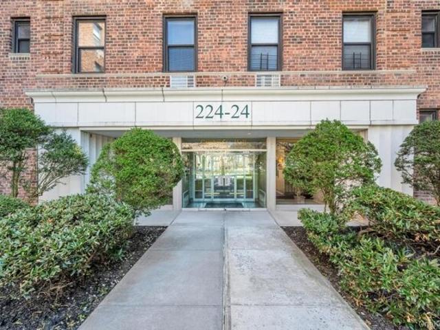 Property for sale in Queens, Arverne