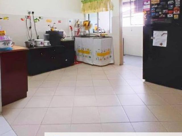 Flat for sale in Tanjong Sepat, Selangor