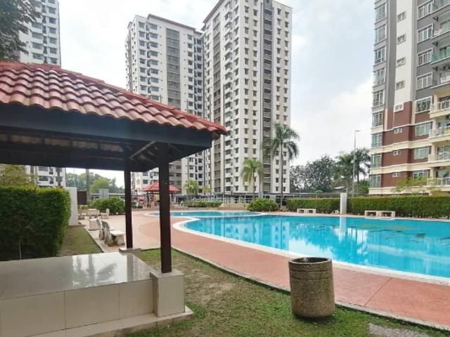 Apartment for rent in Tanjong Sepat, Selangor