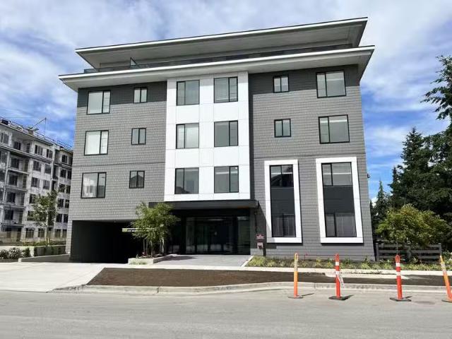 Condo for rent in Surrey, British Columbia