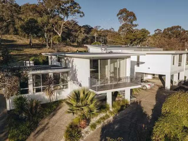 House for rent in Woden, Australian Capital Territory
