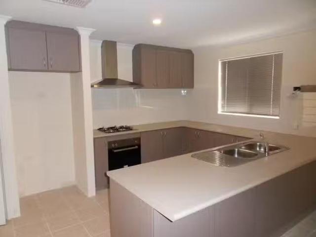 House for rent in Piara Waters, Western Australia