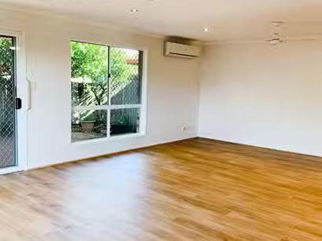 Apartment for rent in Kings Creek, Queensland