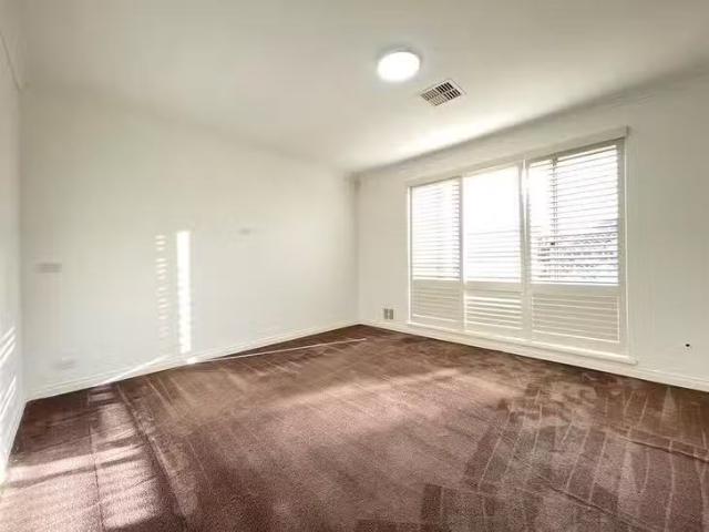 House for rent in Como, Western Australia