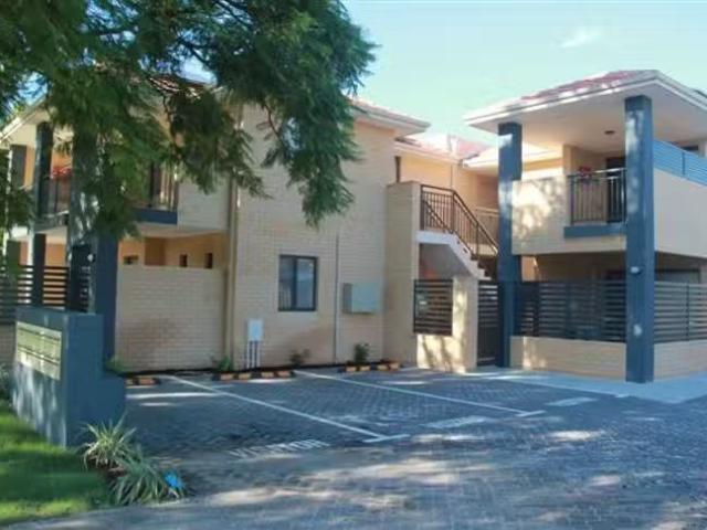 Apartment for rent in Cloverdale, Western Australia