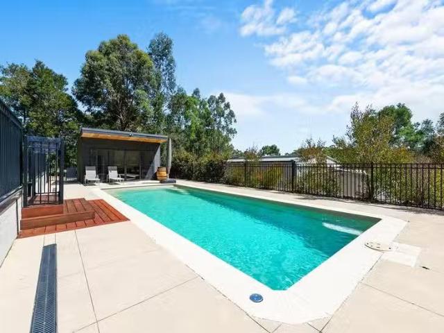 House for rent in Nicholson, Victoria