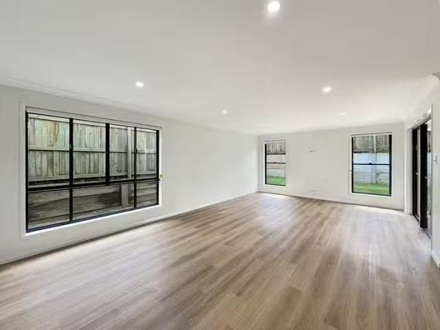House for rent in Highfields, Queensland