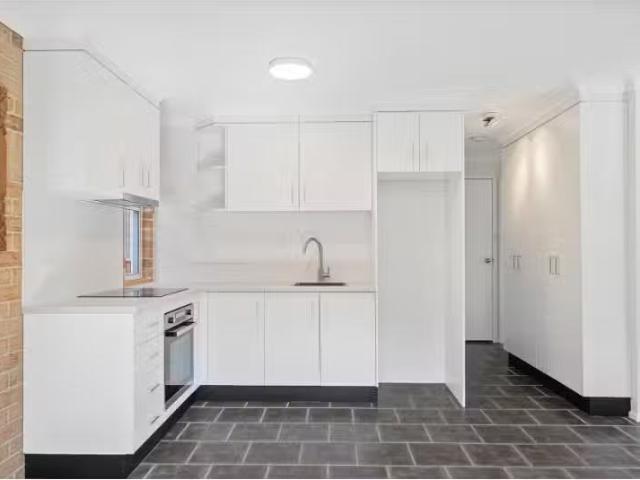Apartment for rent in Wollongong West, New South Wales