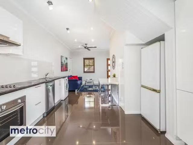 Apartment for rent in Toombul, Queensland