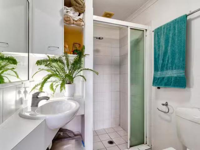 Apartment for rent in Toombul, Queensland