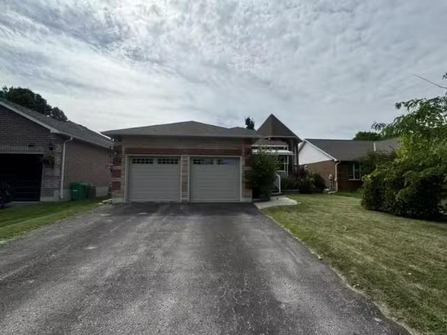 House for rent in Peterborough, Ontario