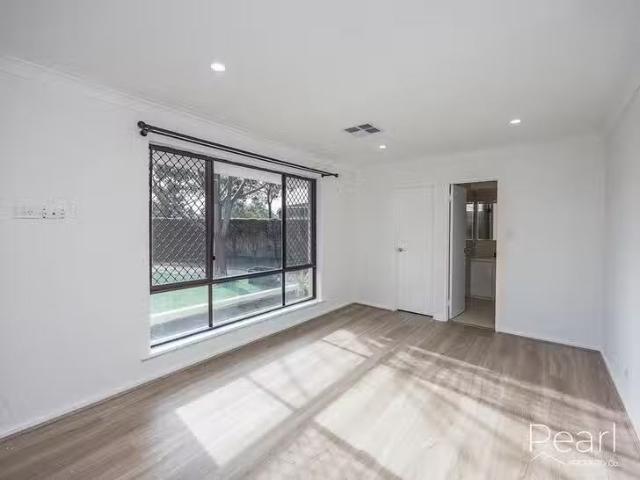 House for rent in Warwick, Western Australia