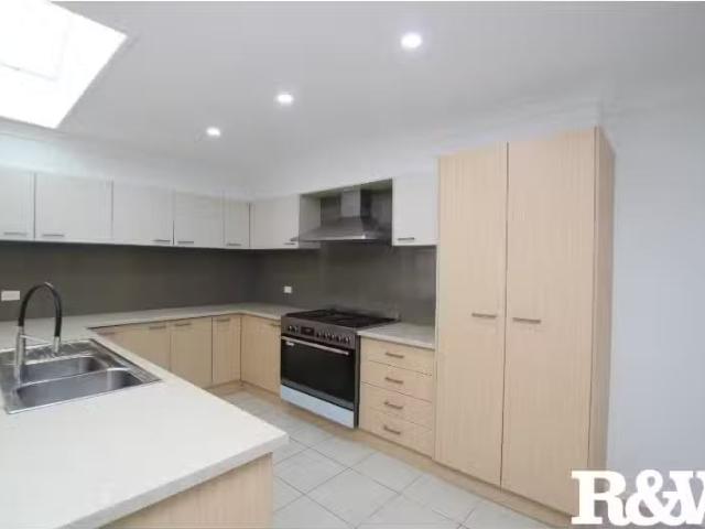 House for rent in Oxley Park, New South Wales