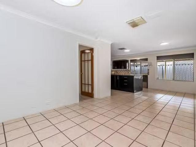 House for rent in Canning Vale, Western Australia