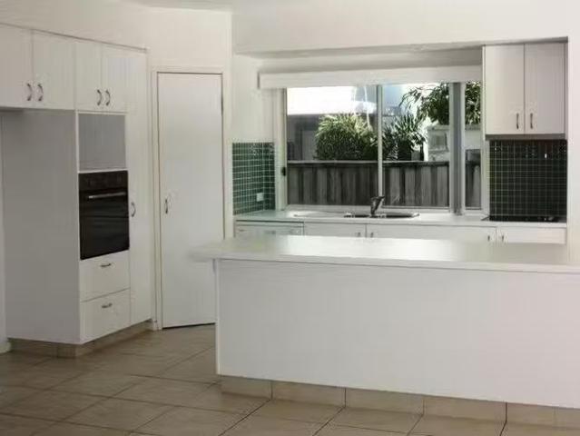 Apartment for rent in Fernbrook, Queensland